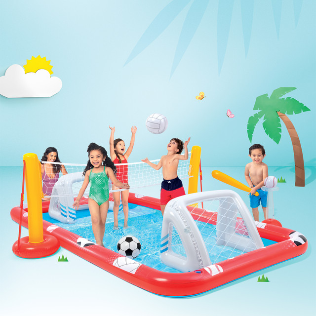 ¡Seguridad y diversión en un solo producto! El centro de juegos hinchable Intex es resistente y duradero. Ideal para jugar en el jardín