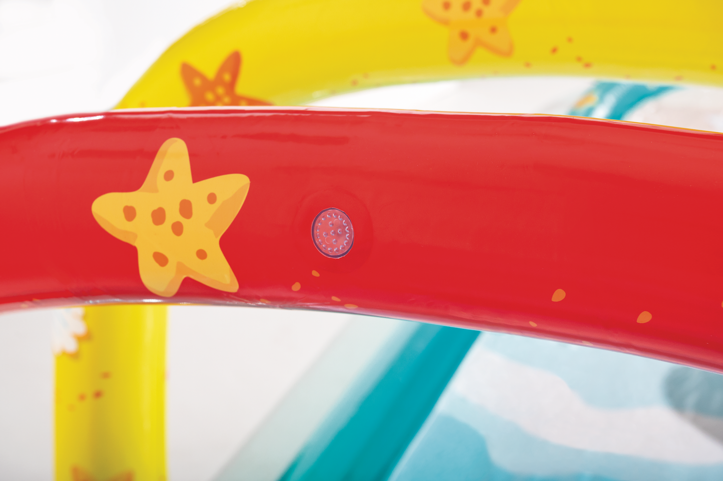 Tobogán acuático infantil con tablas de surf inflables INTEX 56167